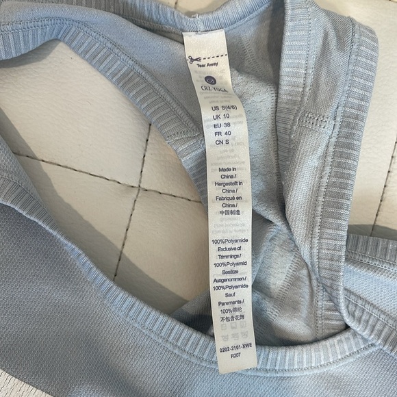 CRZ YOGA F45 Dix Hills Fitted Tank Top size small (4/6) - Picture 4 of 4